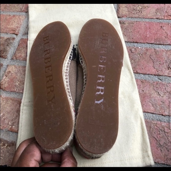 COPY - Burberry Ladies espadrille in like new condition.🍀PRICE FIRM🍀🍀m - Picture 12 of 16